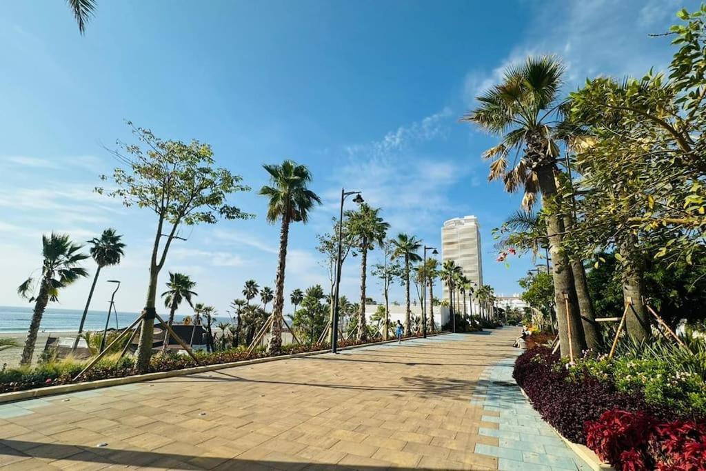 Room City Estepona Estudio Mar Экстерьер фото